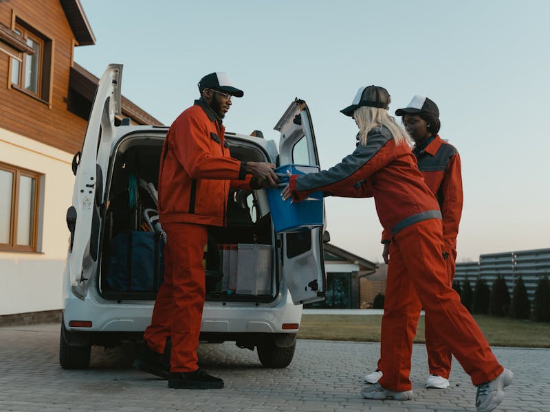 Yes Electric service truck